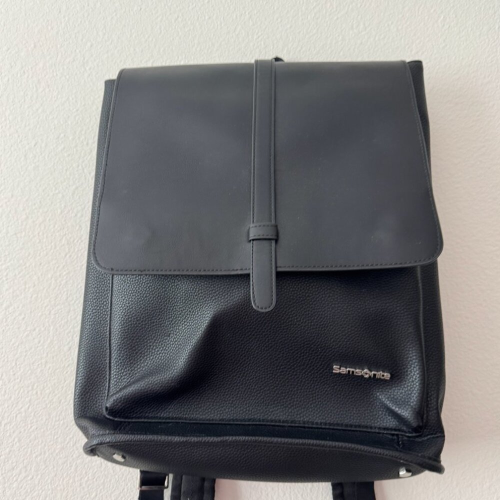 Samsonite Black Leather Flap Backpack Laptop/Work… - image 4